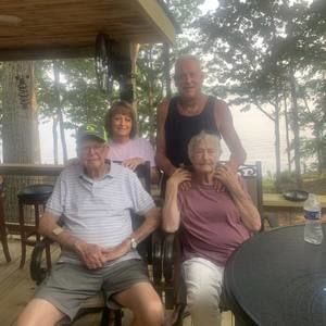 Meet your Posher, Gale